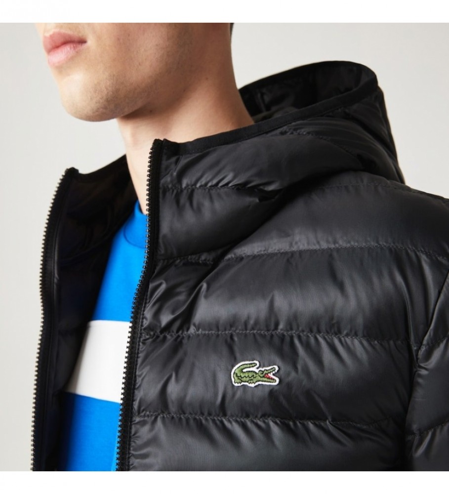 Jaqueta Lacoste acolchoada com capuz, preta
