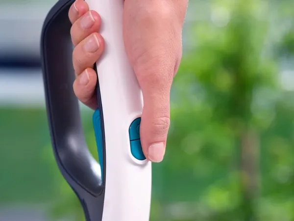 LEIFHEIT Regulus Aqua PowerVac, wet and dry vacuum cleaner (white / turquoise)