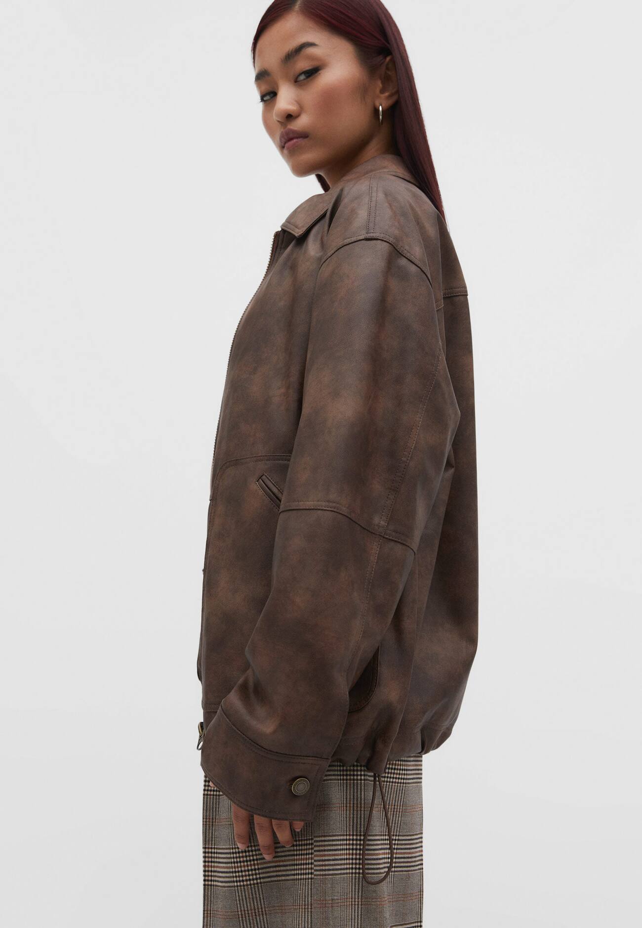 Jaqueta oversized de couro sintético