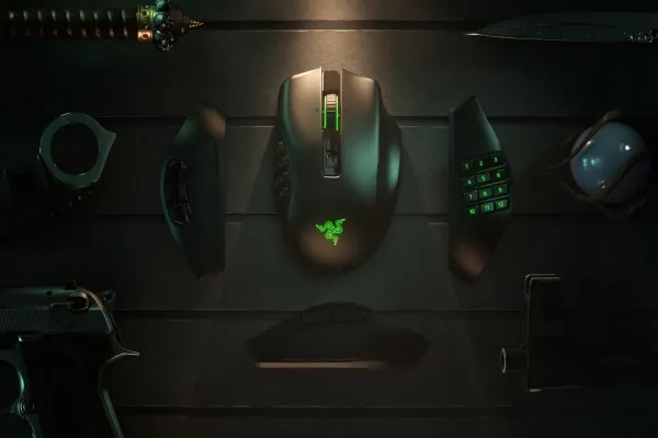 Razer Naga Pro - Mus - ergonomisk - højrehåndet - optisk - 20 knapper - trådløs - Bluetooth - Bluetooth USB adapter