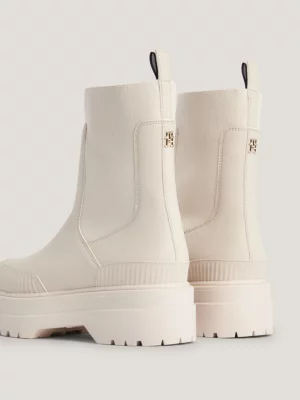 Botas Chelsea com travas emborrachadas e regulação de temperatura