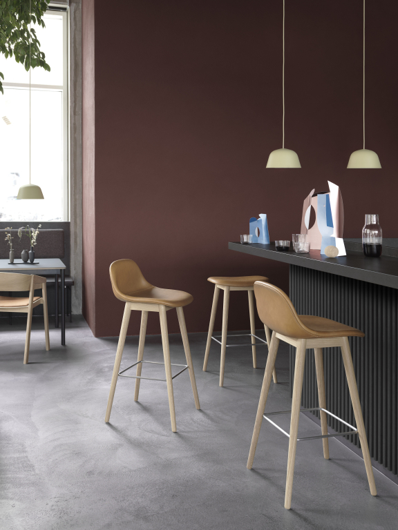 Muuto Corky karaf grijs