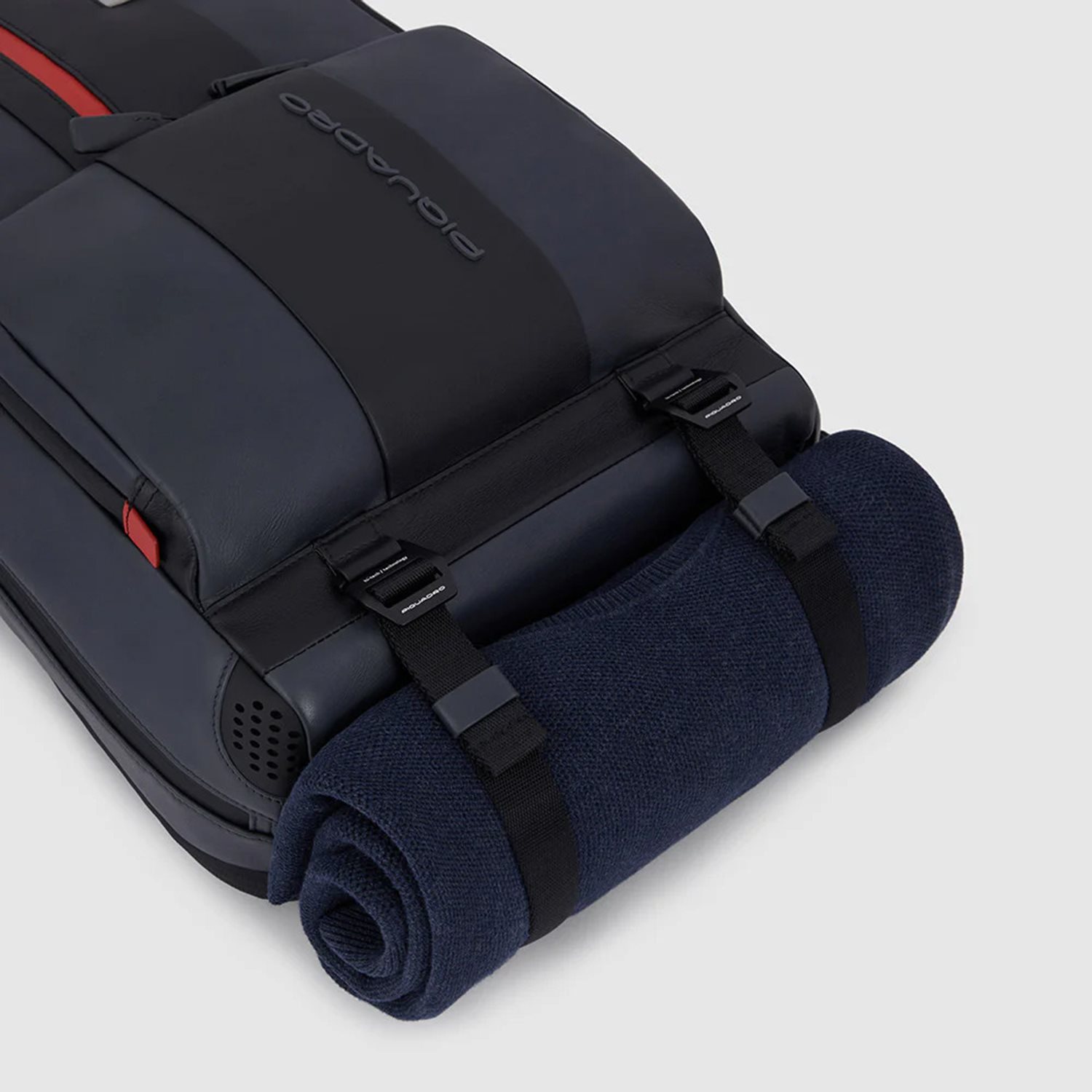 Piquadro Urban Fast-check Laptop and Ipad Backpack black