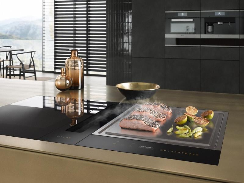 Miele Tepanyaki-Grill SmartLine CS 7632 FL Flächenbündig Induktionsbeheizte Grillplatte