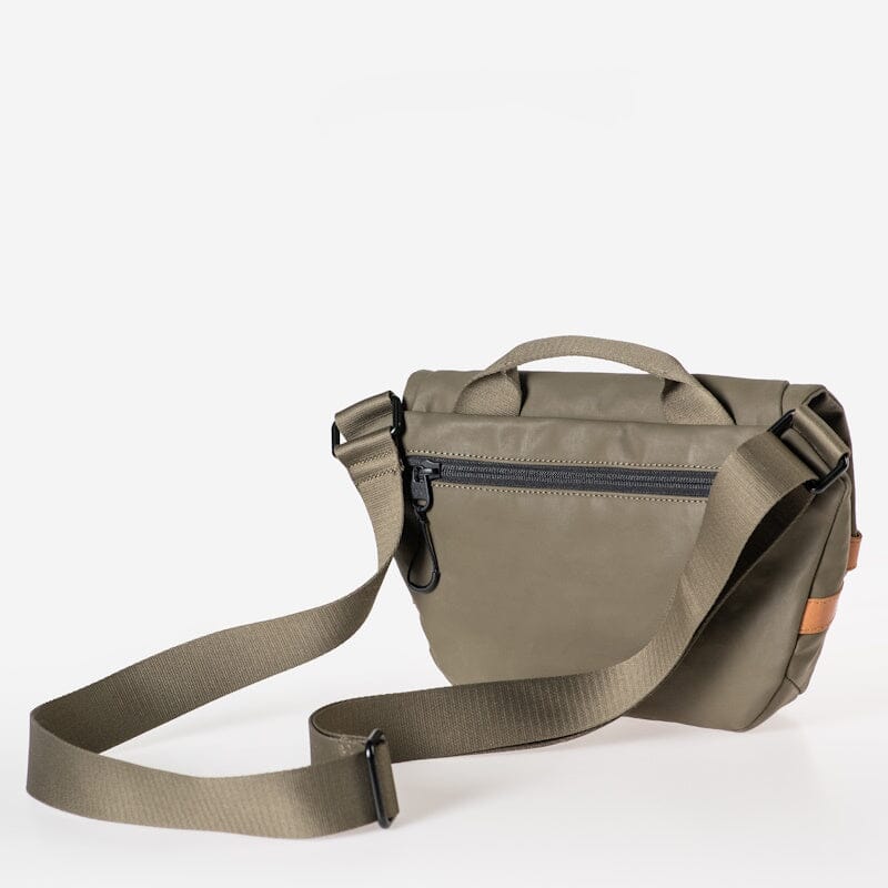 Aunts & Uncles Japan Kazo Crossbodytas Fallen Rock