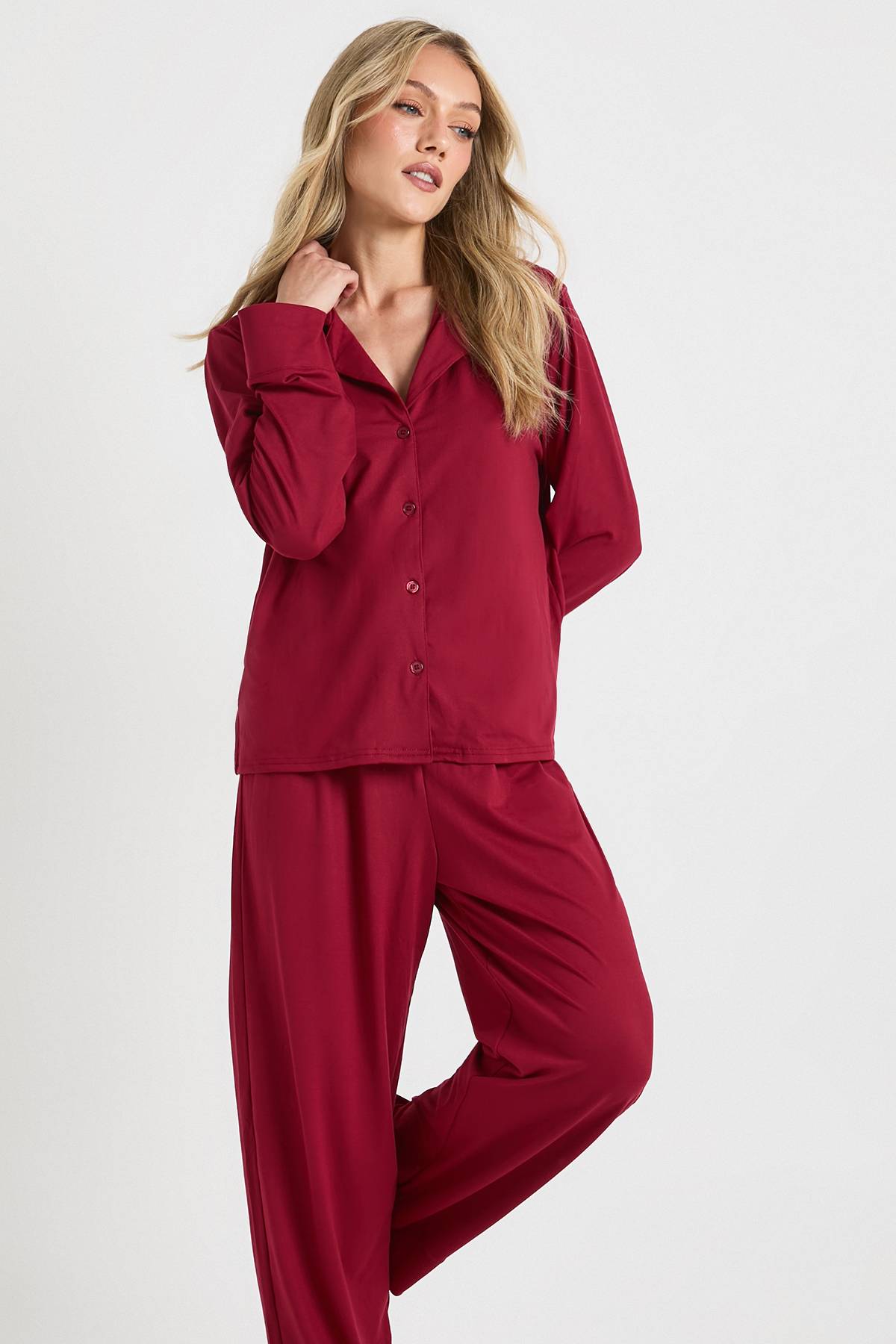 boohoo Ensemble Pyjama Petite Taille Chemise Boutonnée Et Pantalon Toucher Doux