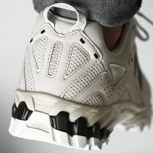 Baskets 610 ML610TBA Nimbus Cloud White Black