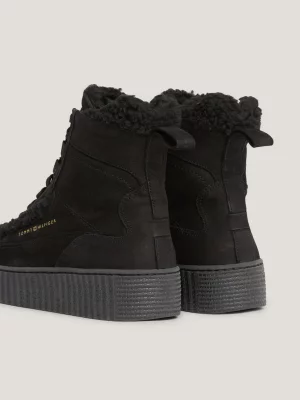 Botas essenciais de couro com cadarço e forro quente