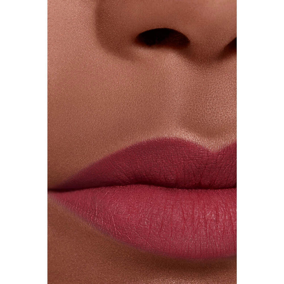 CHANEL ROUGE ALLURE LIQUID VELVET BATOM LÍQUIDO MATE INTENSO DE LONGA DURAÇÃO