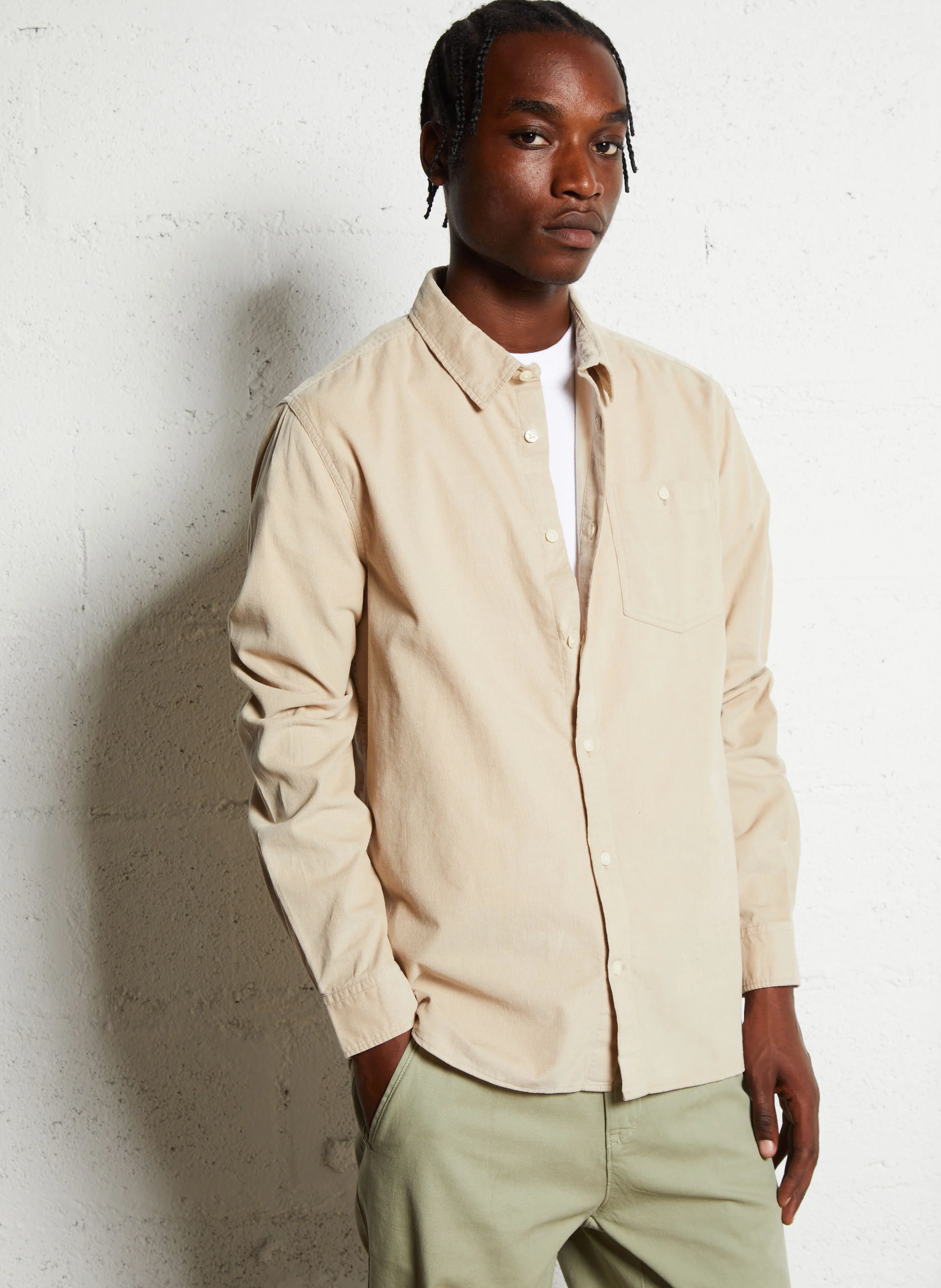 Chemise col classique aspect velours côtelé en coton bio | Beige