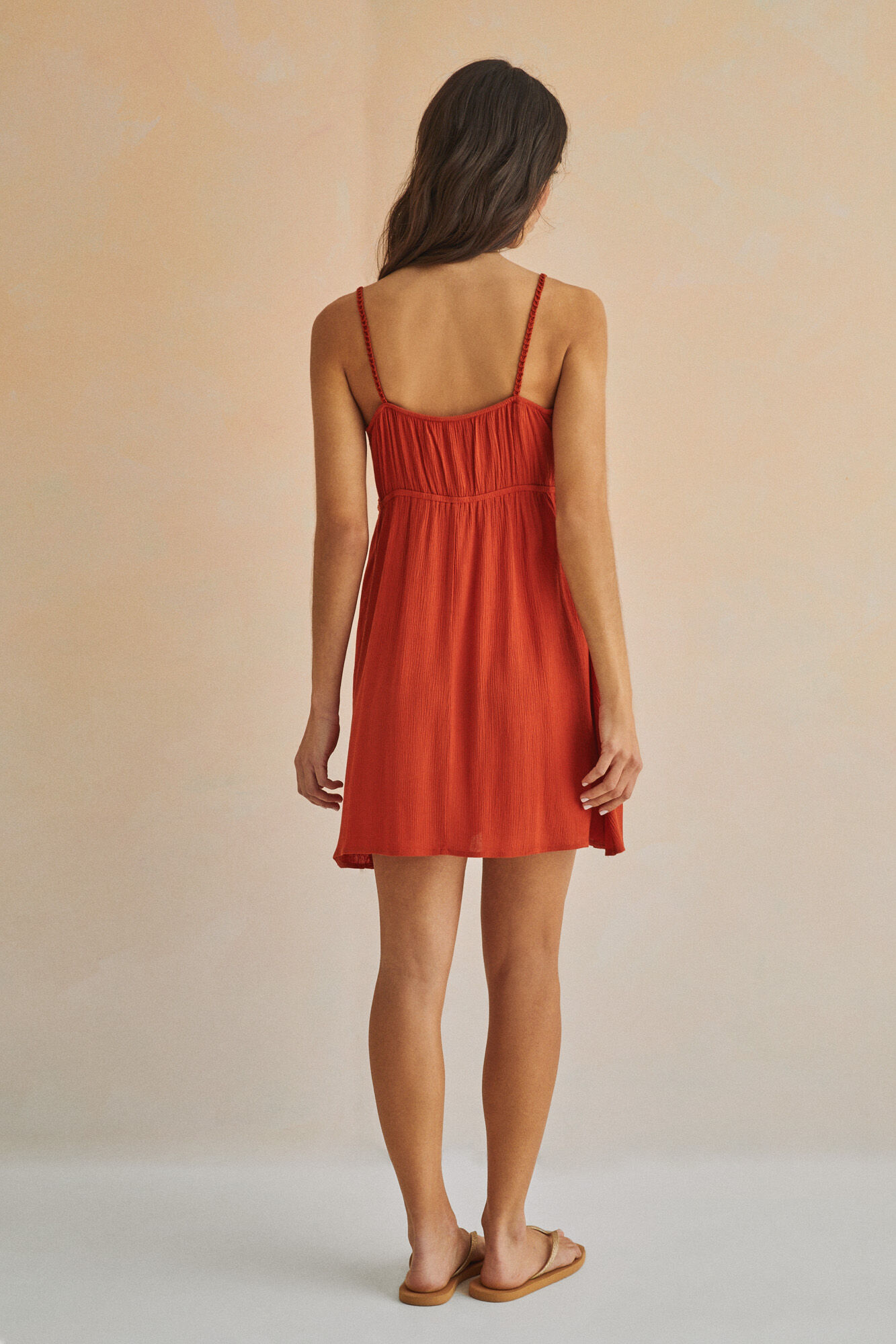 Vestido curto com alças de crochê - laranja