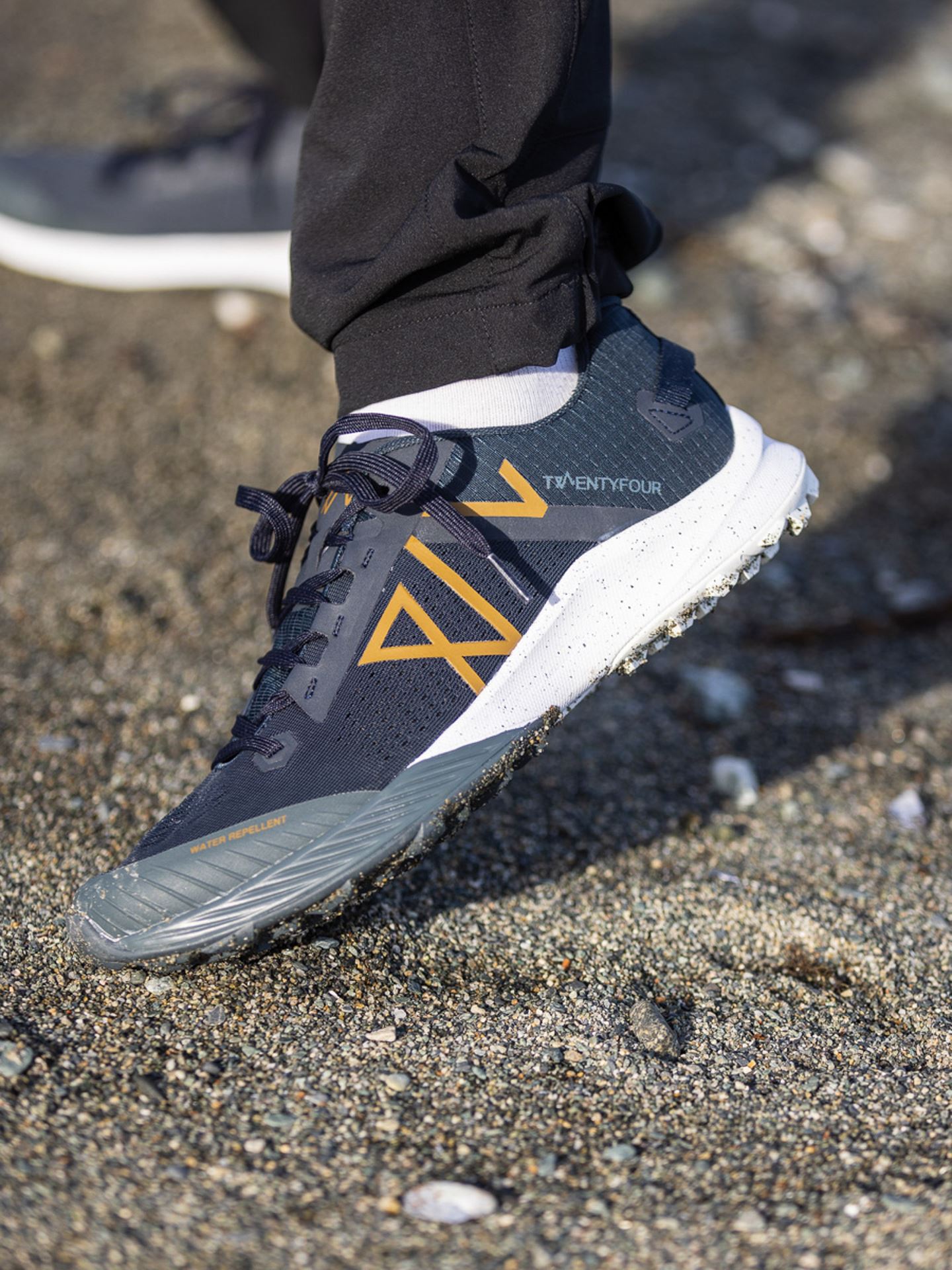 1222 Free-Air Sneaker H