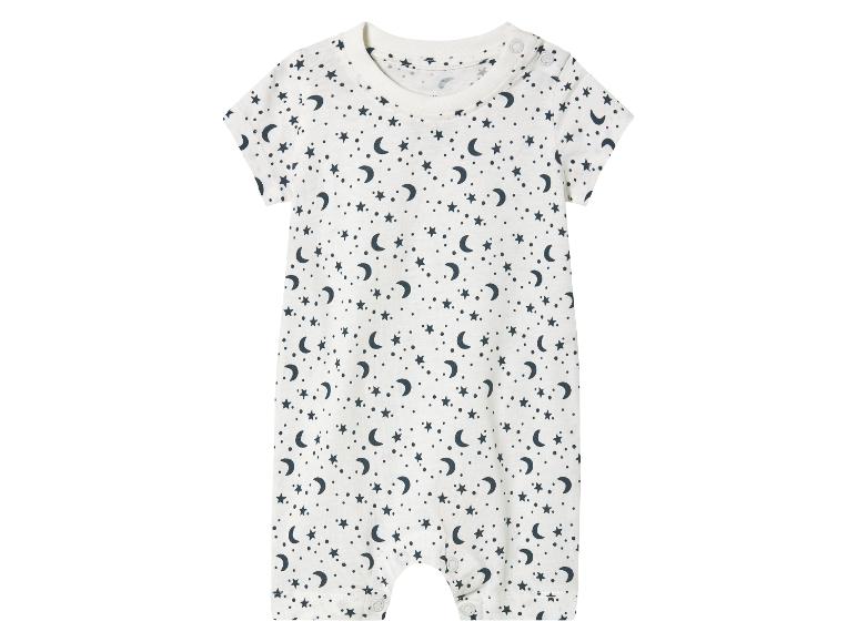 2 baby pyjama's