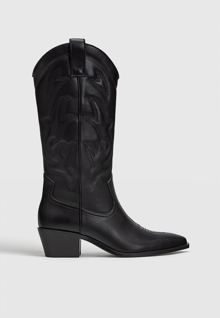 Botas de cowboy com salto alto