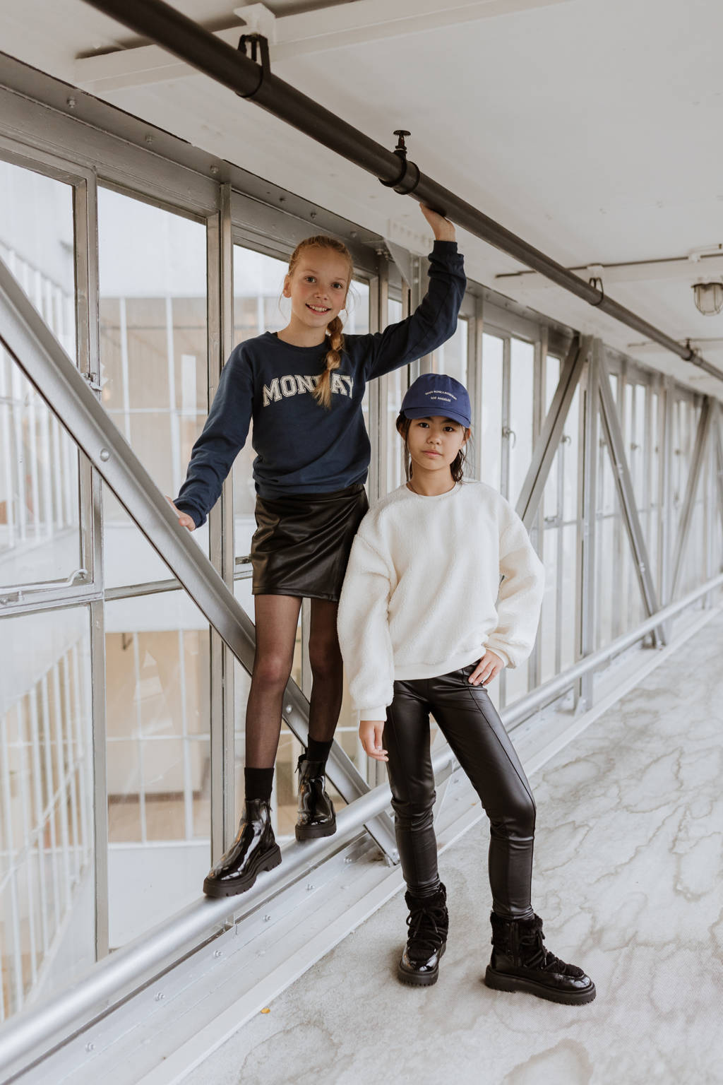 No Way Monday imitatieleer korte rok zwart