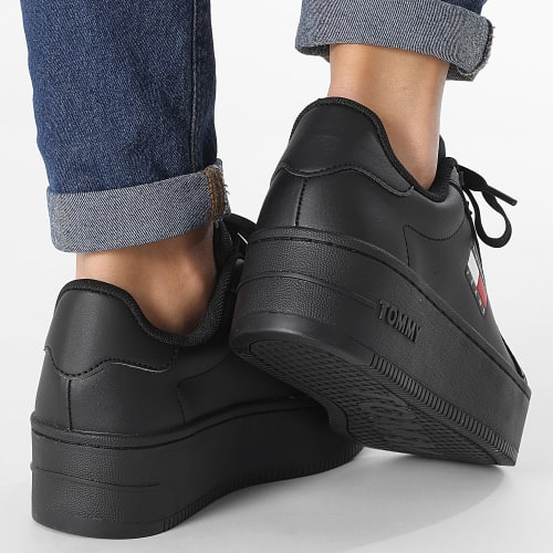 Baskets Femme Flatform Essential 2426 Triple Black