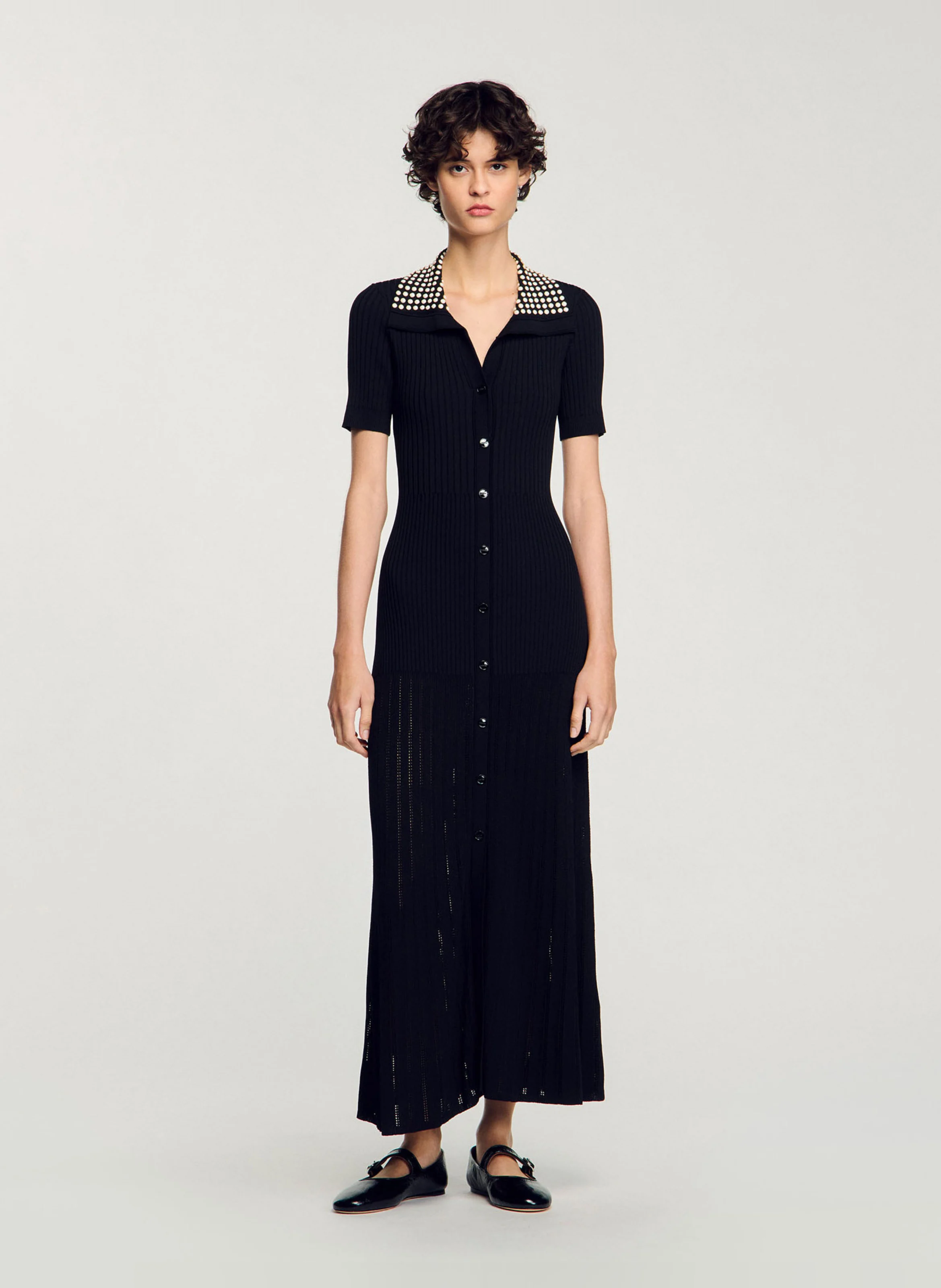 Robe longue en maille à studs| Noir