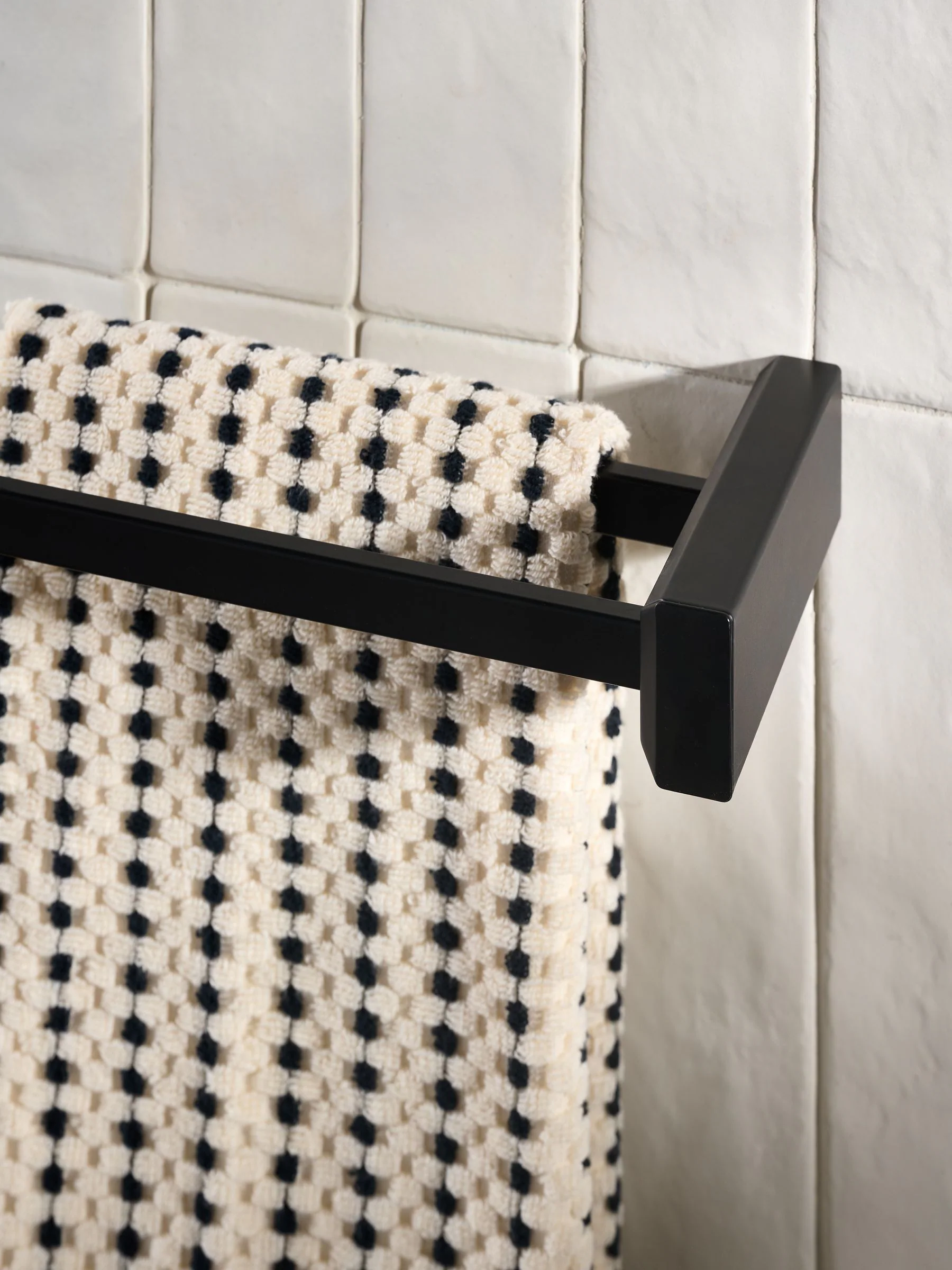 Moderna handdoekrail