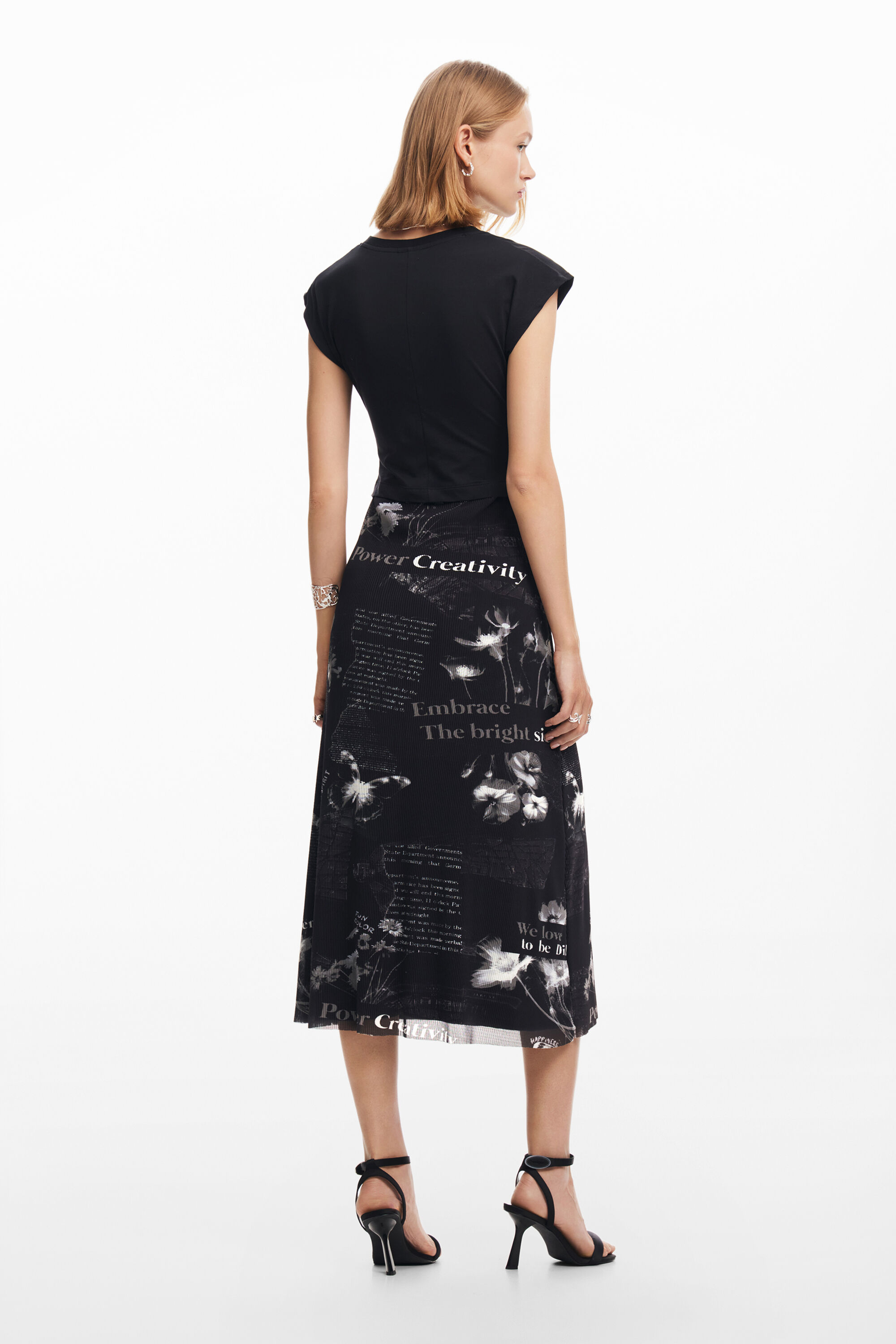 Vestido midi com texto