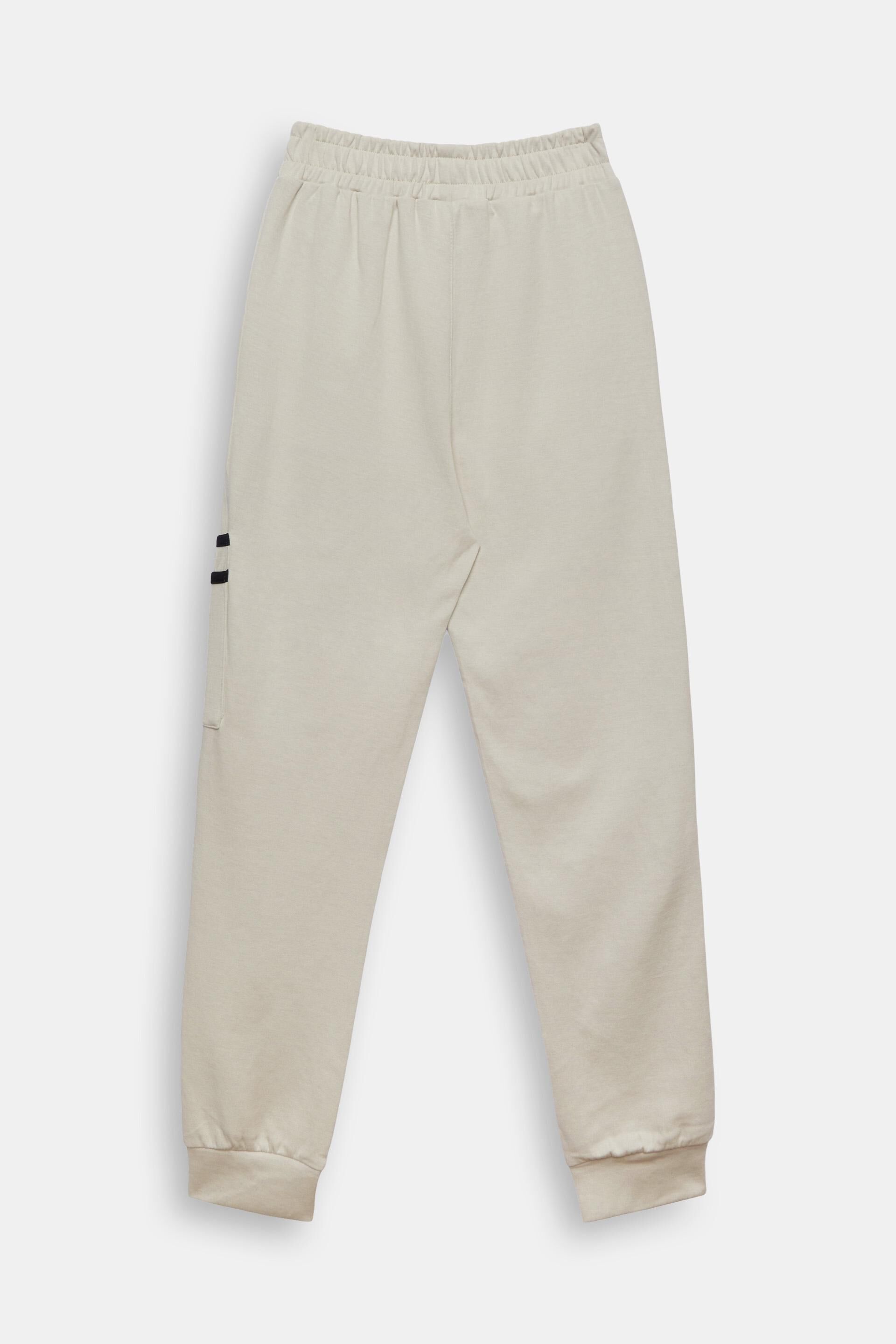 Pants knitted