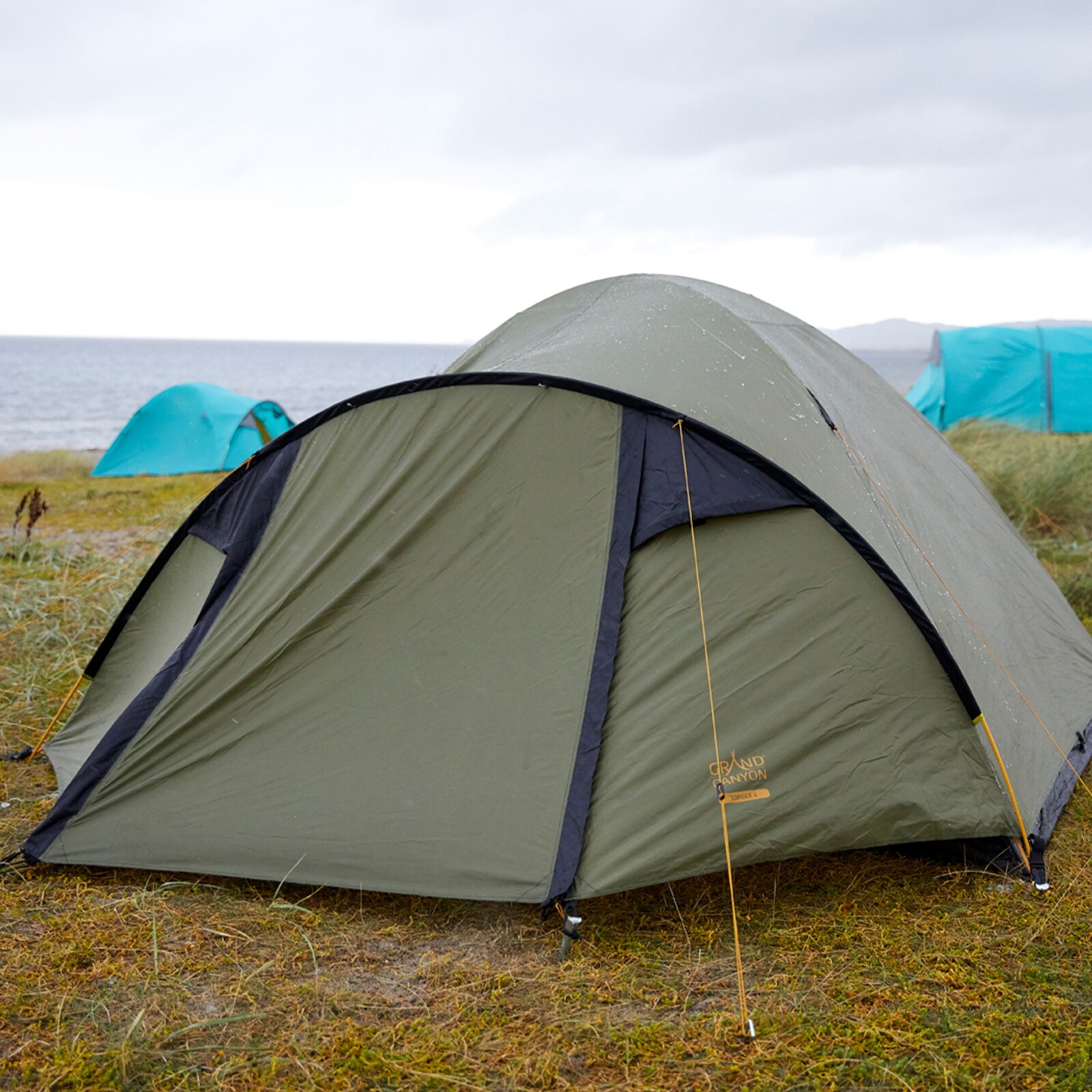 GRAND CANYON Iglu Zelt Topeka 4 Personen Kuppel Trekking Camping Leicht Vorraum Farbe: Capulet Olive