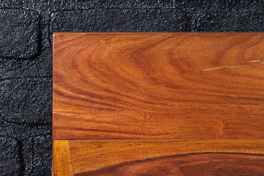 Massives Wandregal MAKASSAR 110cm braun Sheeshamholz stone finish