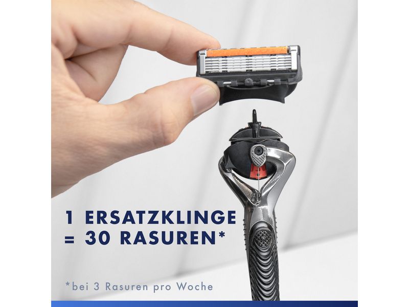 Gillette Rasierklingen Fusion5 Proglide 12 Stück Ersatzklingen mit 2x Gleitstreifen vor und nach den Klingen