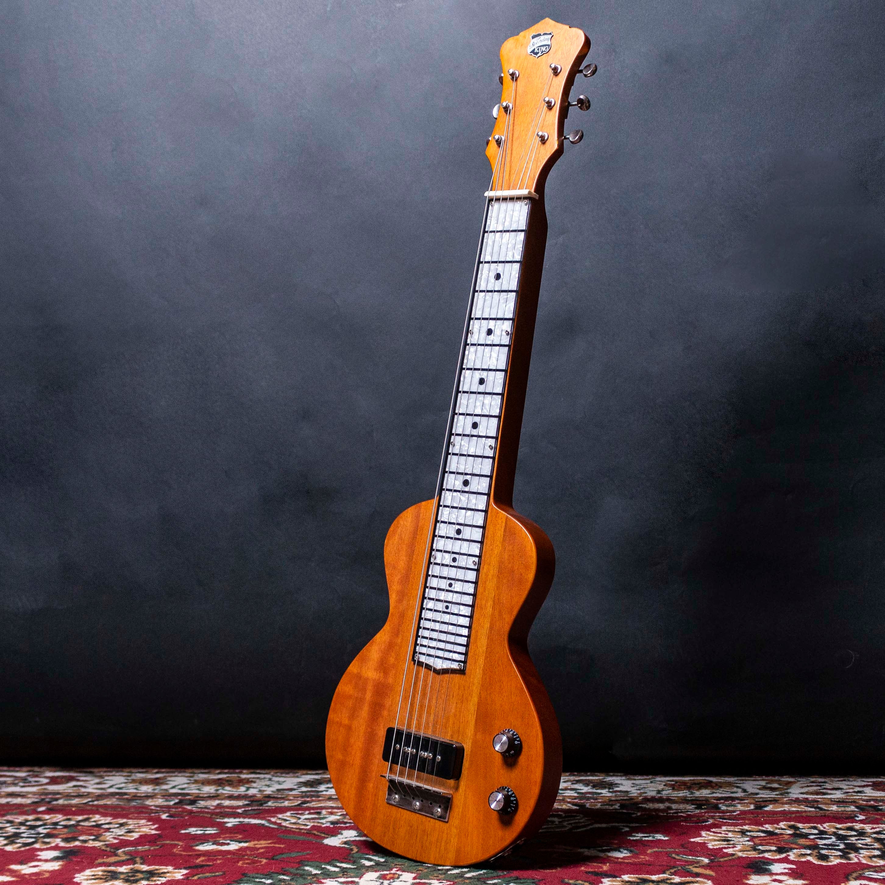 Recording King RG31 lap steel gitaar naturel