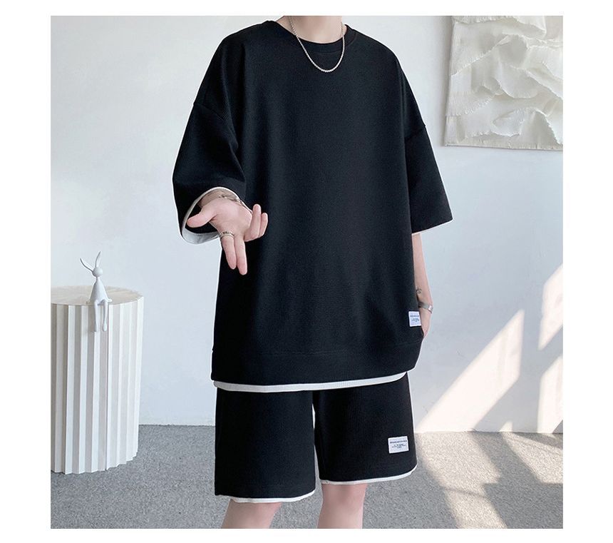 Obikan - Set: Mock tweedelig T-shirt met korte mouwen + shorts
