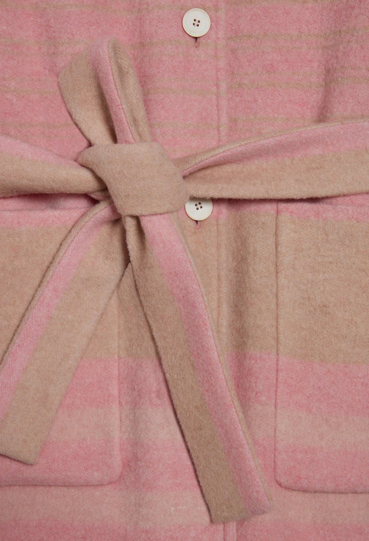 Manteau court en laine