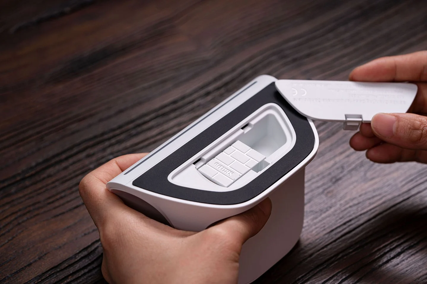 8BitDo Ultimate Controller with Charging Dock BT - White
