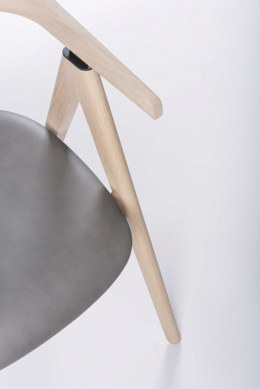 Gazzda Ava stoel Dakar Leather Black