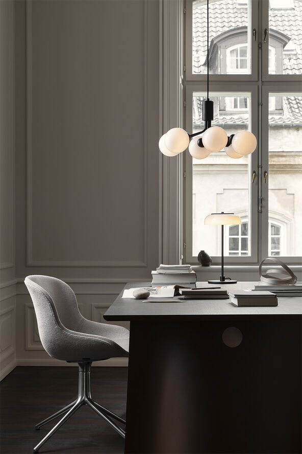 Nuura Apiales 6, satin black / opal Satin black / opal