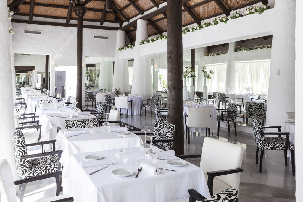 Fly & Go Albayzin del Mar Logies en ontbijt - Hotel
