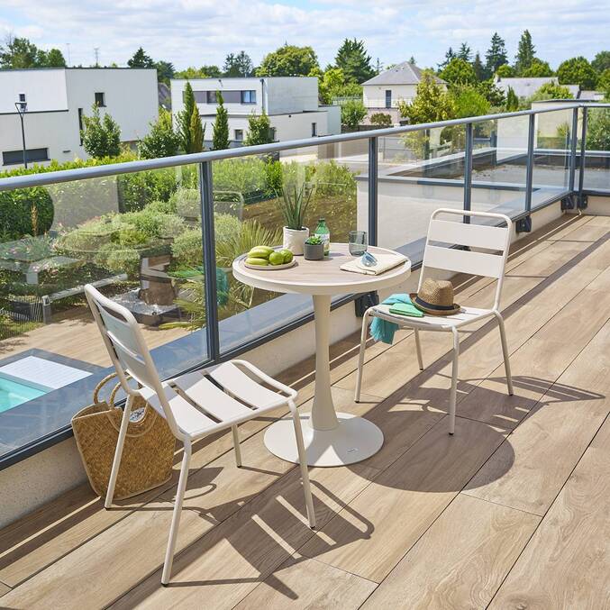 Table de jardin bistro OVIALON Effet bois Lin & Argile