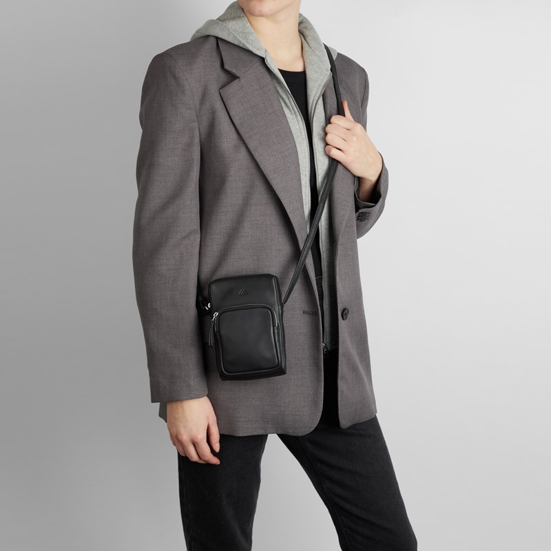 Markberg<br>Crossbody Focus