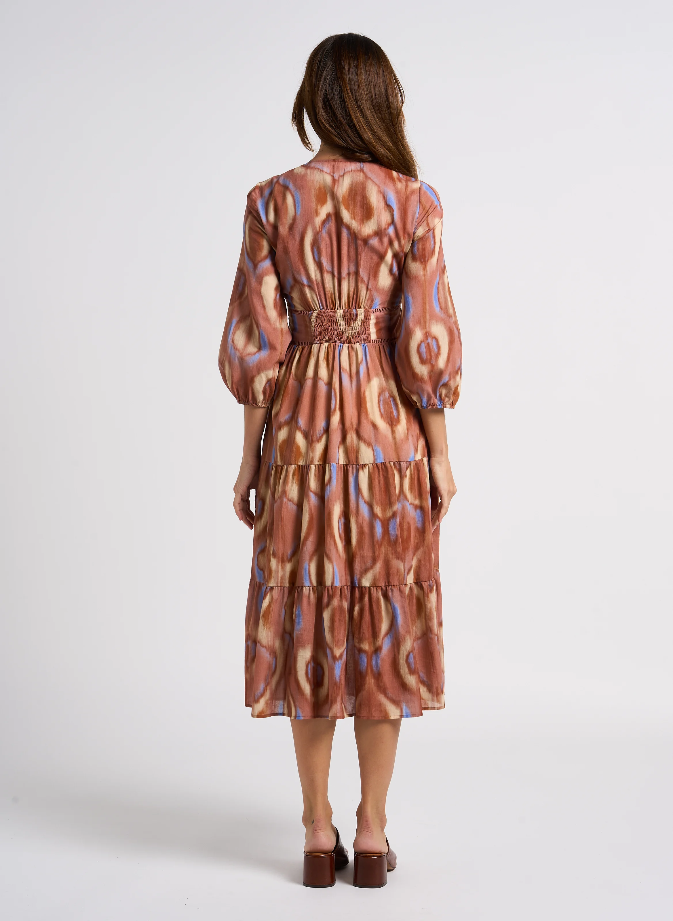 CARELA - Robe midi col V imprimée en coton | Multicolore