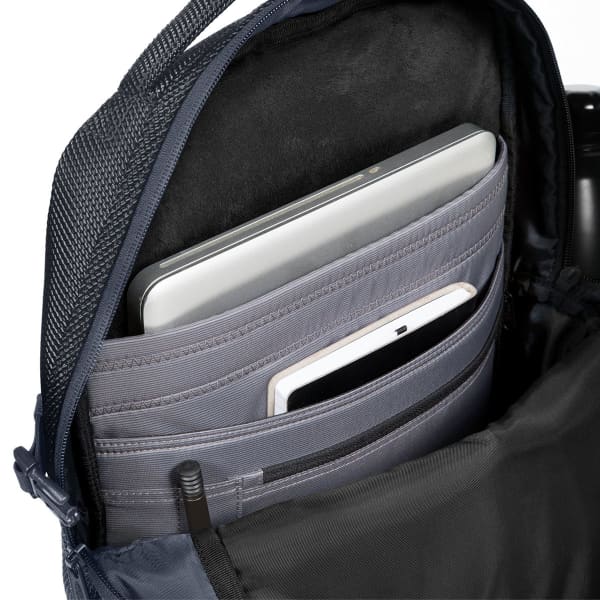 Sac à dos lifestyle EASTPAK TECUM M CNNCT MARINE