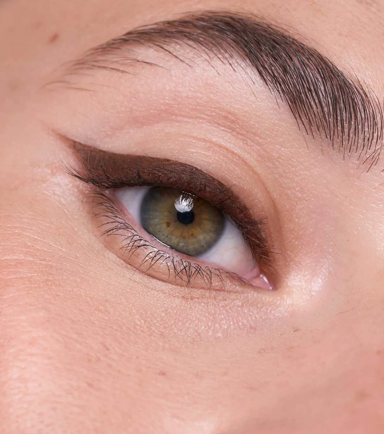 Saigu Cosmetics - Lápis Delineador Infinite - Mocha Brown