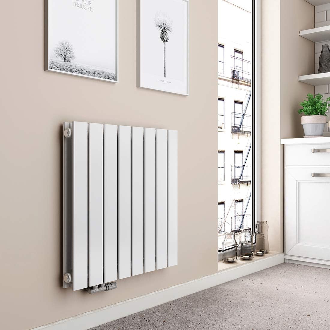 EMKE Design Heizkörper Flach, 630x616 mm Horizontal Flachheizkörper mit Seitenanschluss, Doppellagig Paneelheizkörper Wandheizkörper für Bad, Schlafzimmer & Wohnzimmer, Weiß 805W