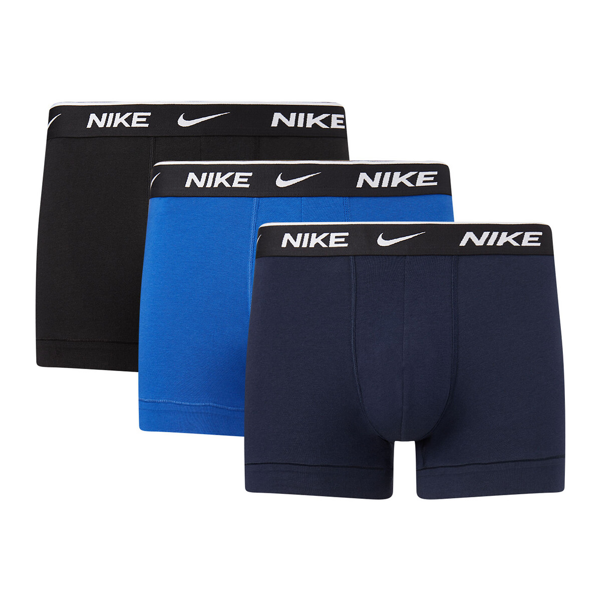 NIKE<br>Conjunto de 3 cuecas boxer lisas com a estampa Signature