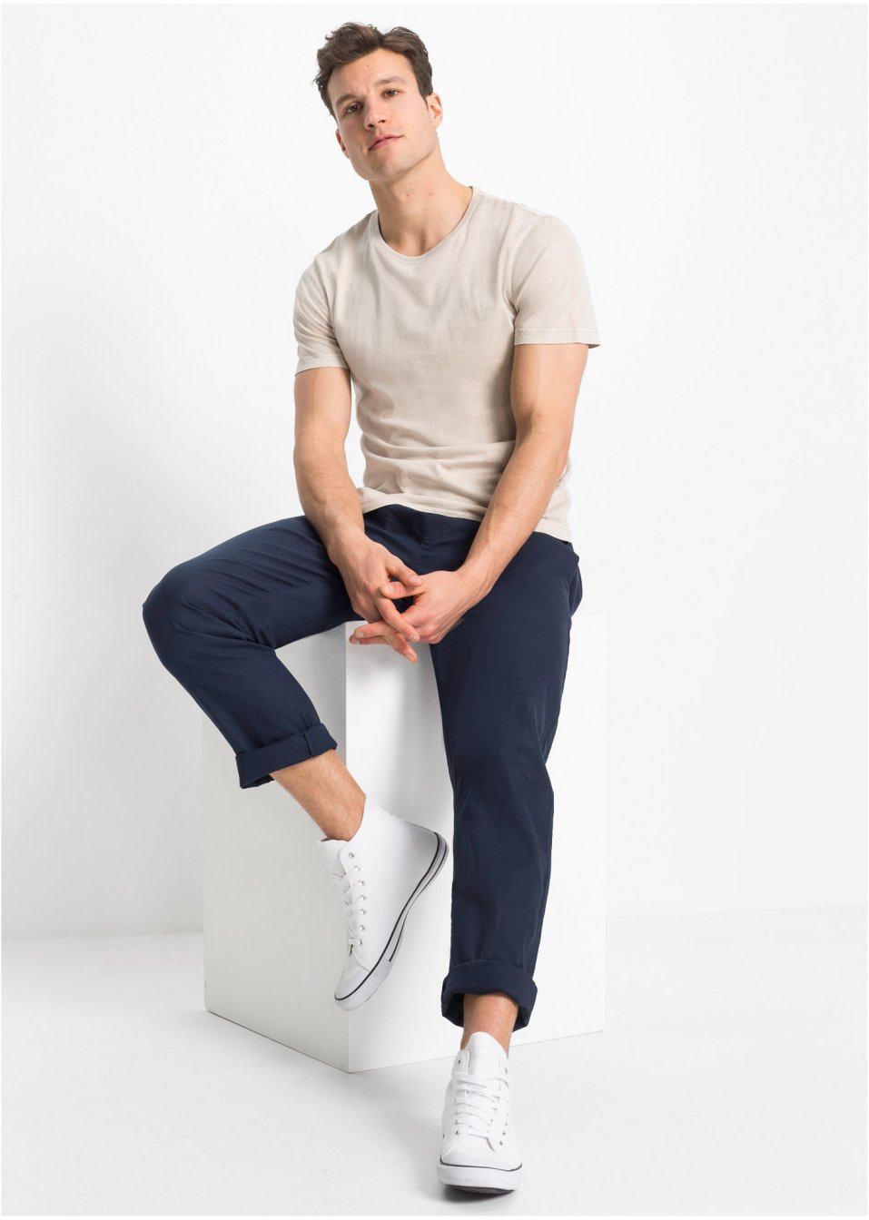 Pantalon chino taille extensible Regular Fit à teneur en lin, Straight