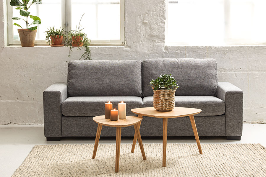 Max sofa 3-seter med duoputer i tekstil Rocco 281 mørk grå med sorte ben