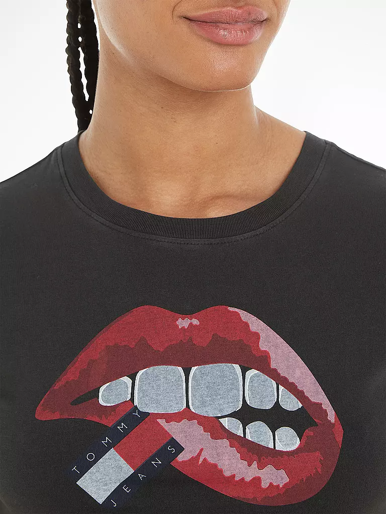 TOMMY JEANS T-Shirt Cropped Fit schwarz