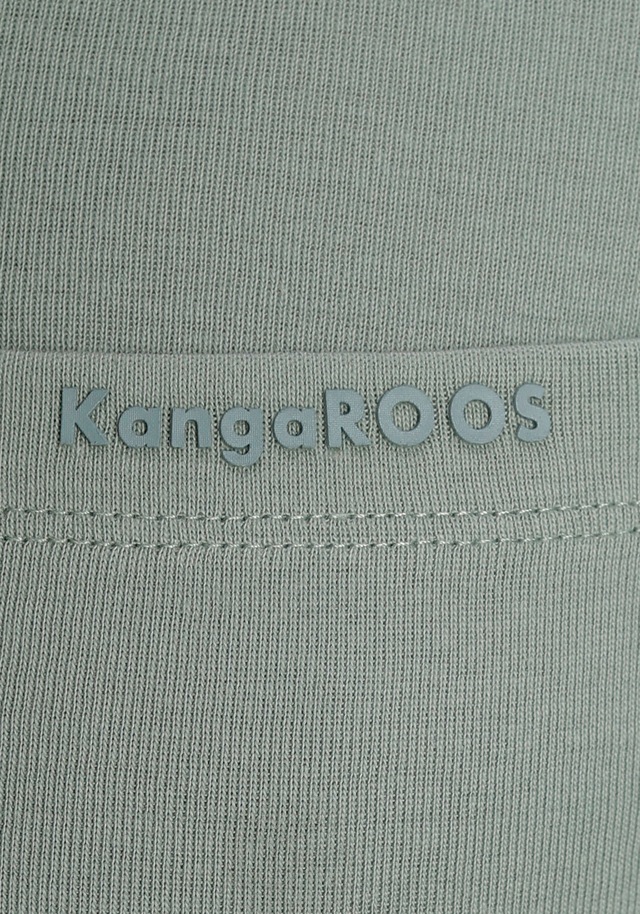 KangaROOS V-Shirt, 2er-Packer Spar-Set, Kurzarm,  figurbetonter Schnitt,  aus Baumwolle,  im 2er-Pack