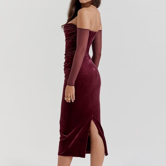 Femme Cradle - Lange mouw off-shoulder effen gerimpeld mesh paneel fluwelen midi-jurk
