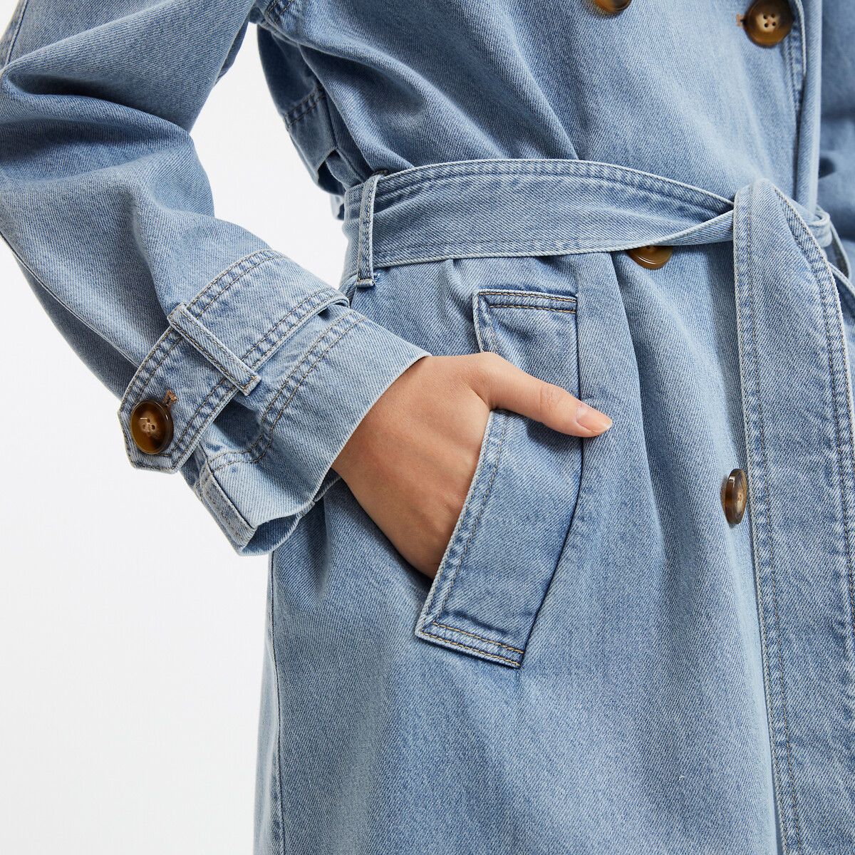 COLEÇÕES LA REDOUTE<br>Trench coat longo com fechamento por botões em jeans macio