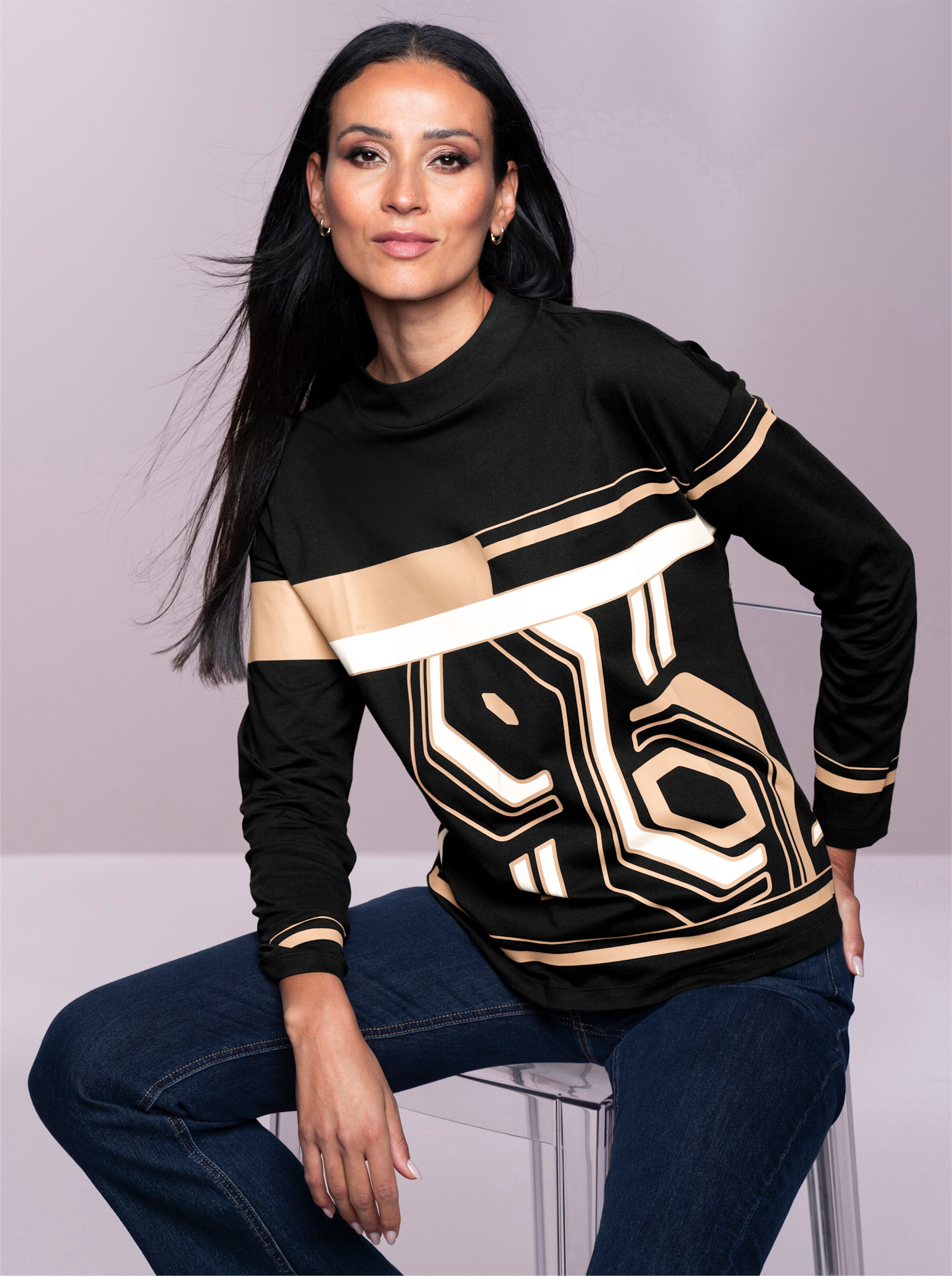 heine Druck-Shirt in schwarz-camel-bedruckt