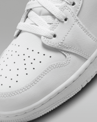 Jordan 1 Mid Older Kids' Shoes