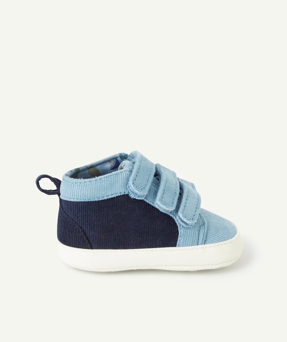 CHAUSSONS STYLE BASKETS À SCRATCHS BÉBÉ GARÇON EN VELOURS BLEU